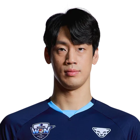 이강원 배구선수 공식 사진